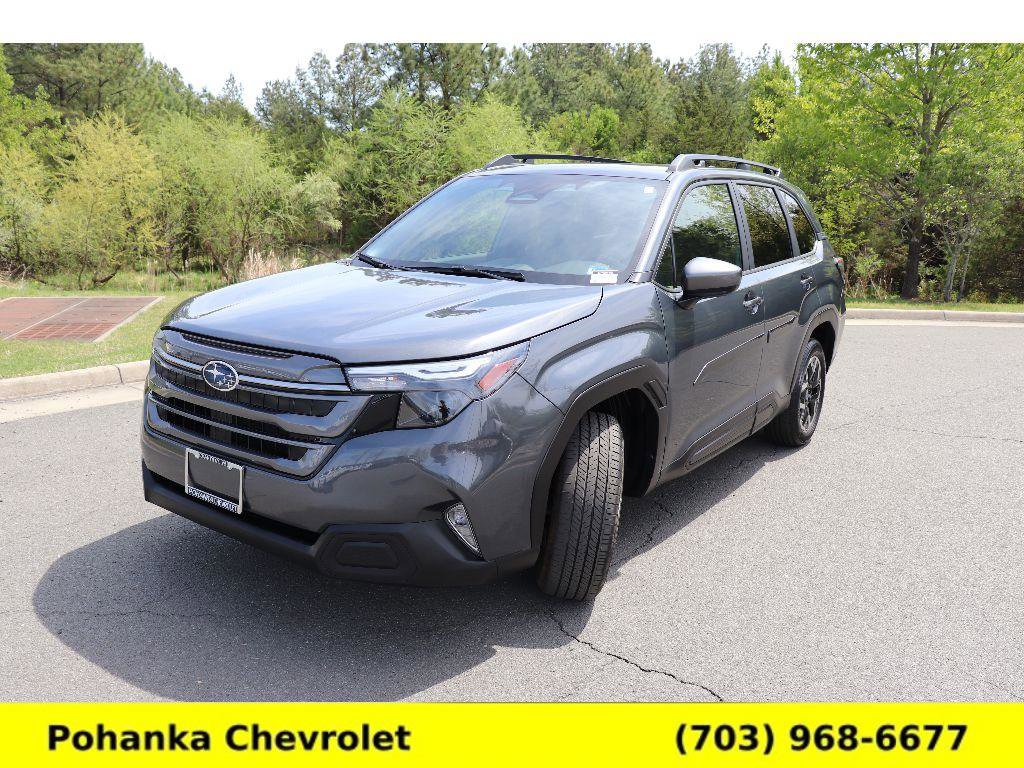 Used 2025 Subaru Forester Premium image 3