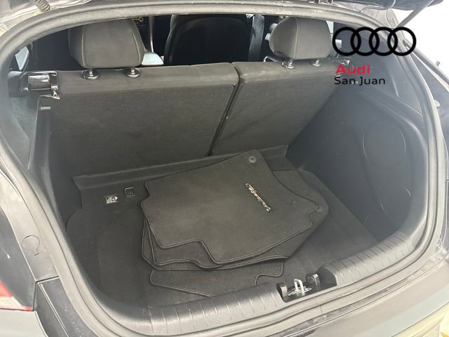 Used 2019 Hyundai Veloster Turbo R-Spec image 11