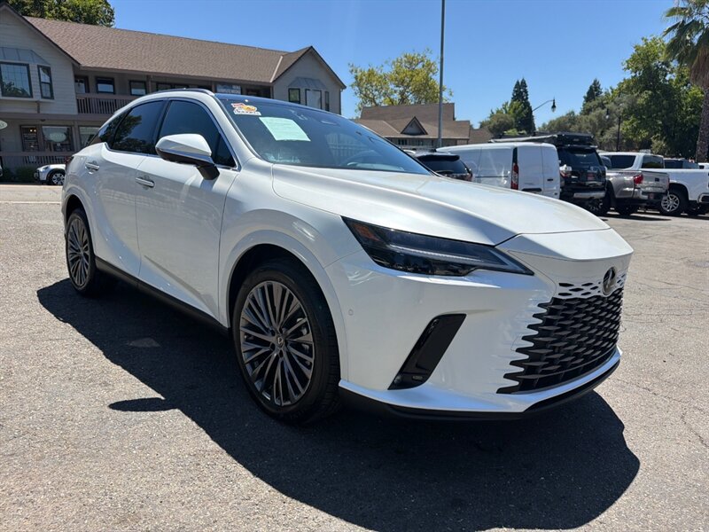Used 2025 Lexus RX 450h AWD w/ Luxury Package image 5