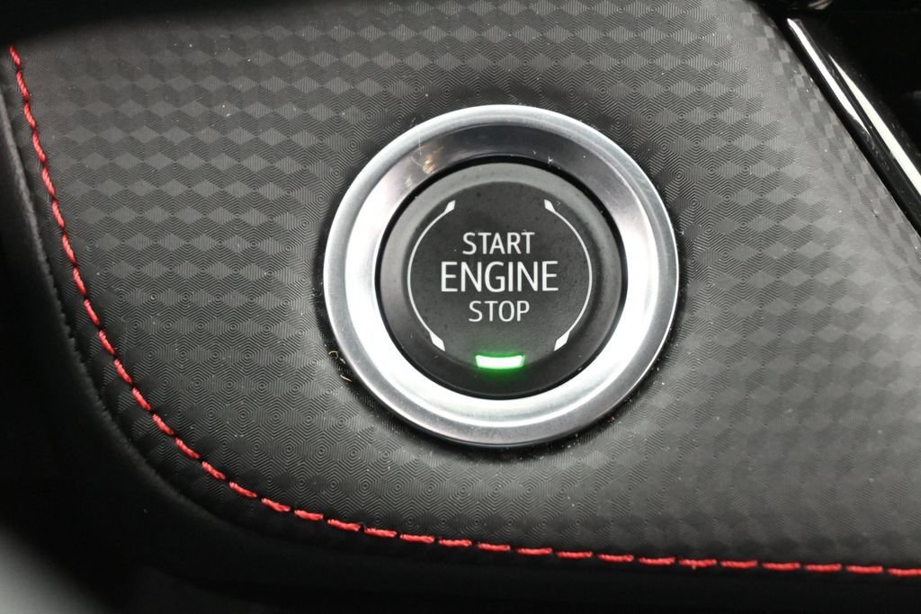 Used 2025 Chevrolet Equinox RS FWD image 29
