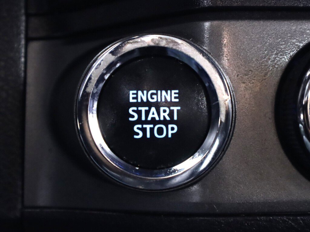 Used 2020 Toyota Tacoma TRD Off-Road w/ TRD Premium Off Road Package image 27