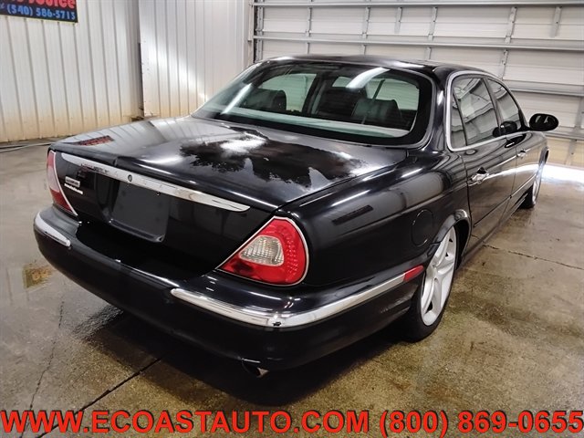 Used 2005 Jaguar XJ Vanden Plas Super V8 RWD image 3
