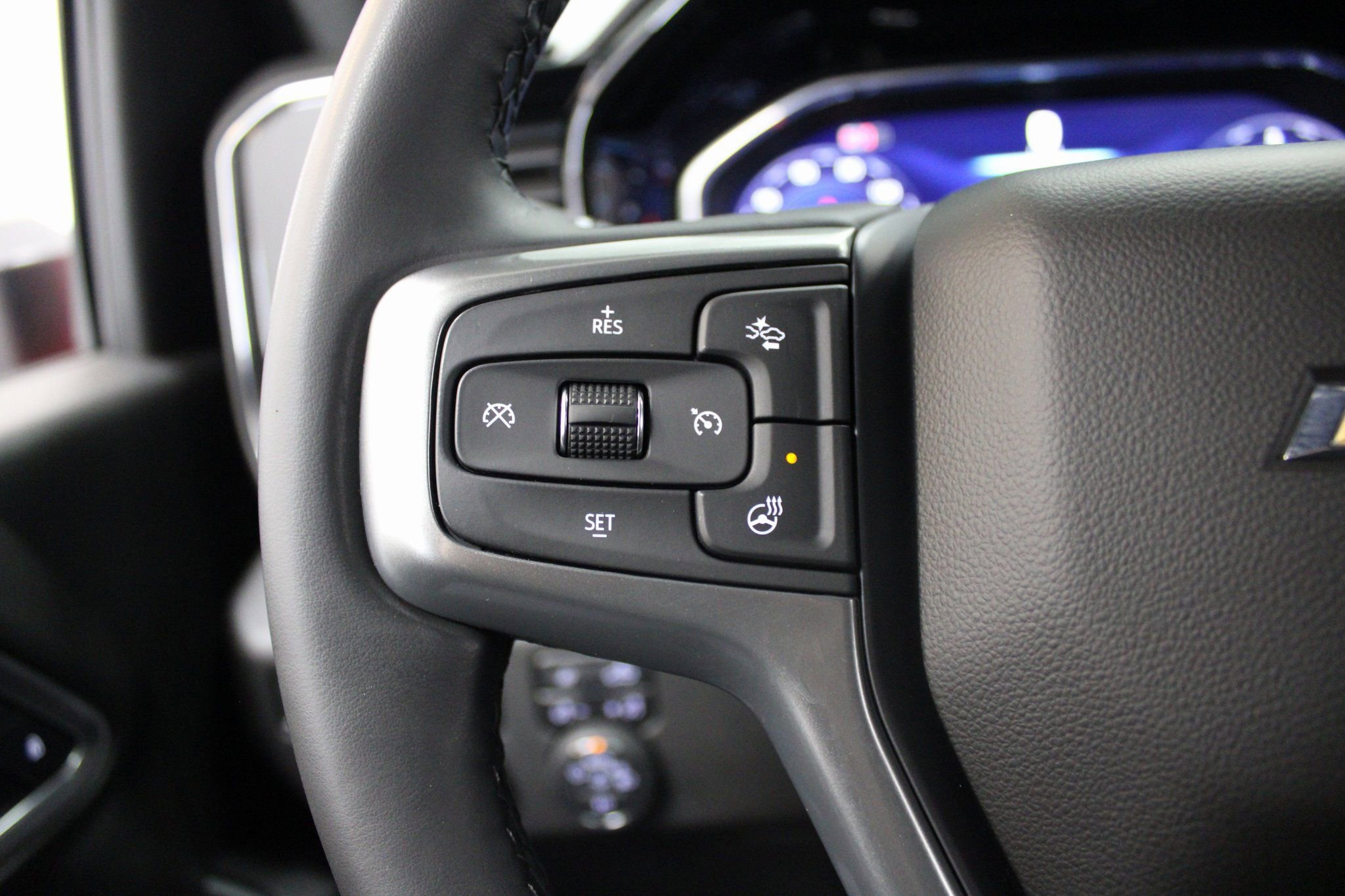 Used 2025 Chevrolet Silverado 2500 LT image 34