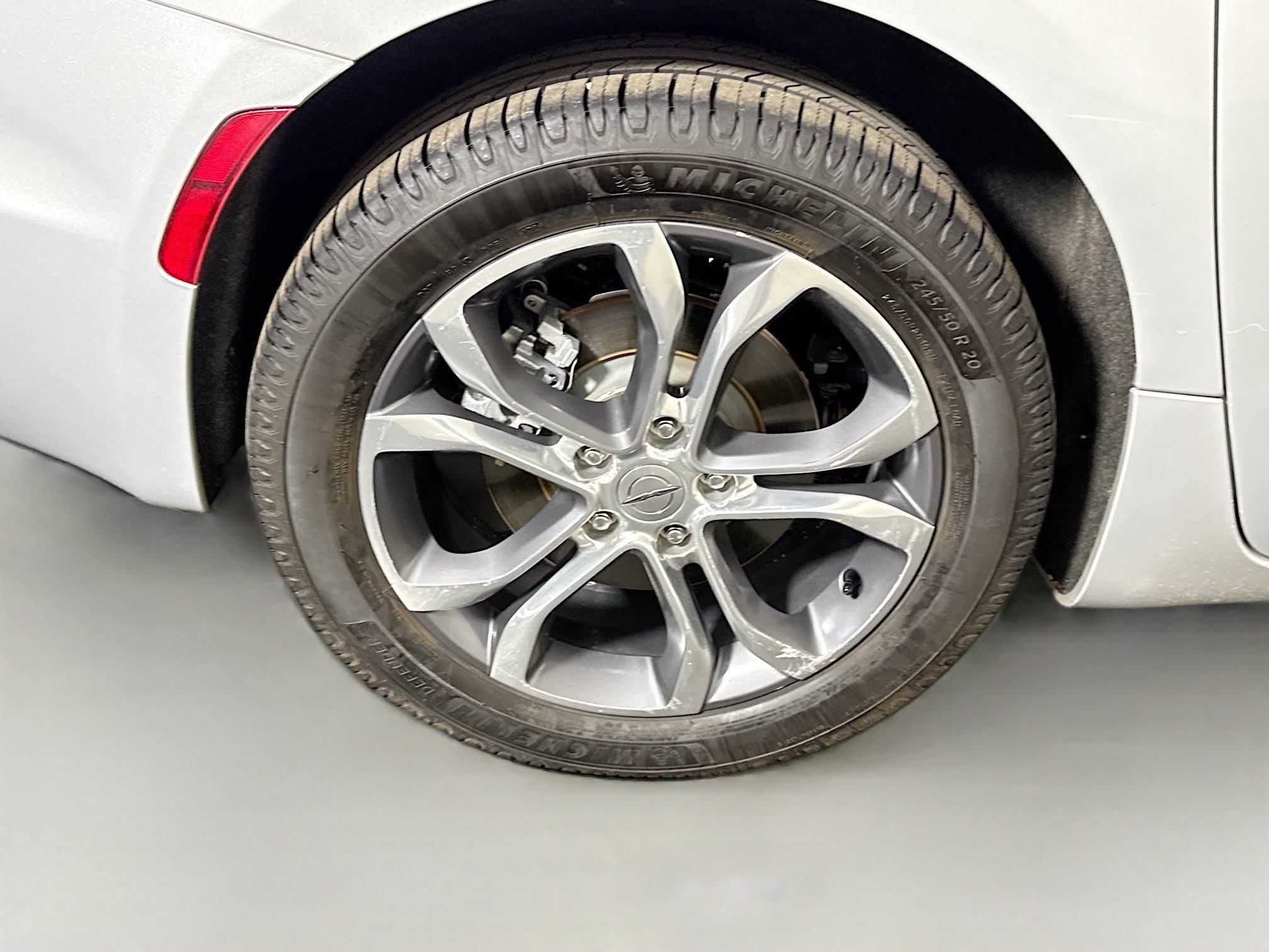 Used 2022 Chrysler Pacifica Pinnacle AWD/4WD image 31