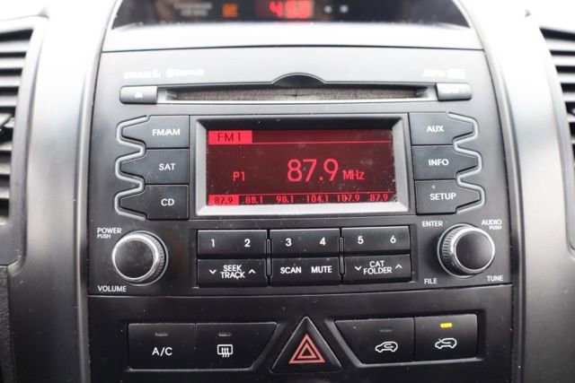 Used 2012 Kia Sorento LX w/ Third Row Pkg image 24