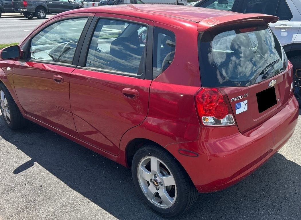 Used 2006 Chevrolet Aveo LT FWD image 3