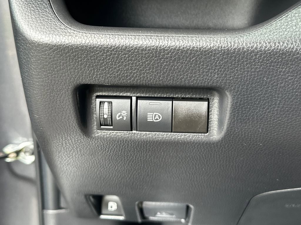 Used 2023 Toyota RAV4 LE image 20