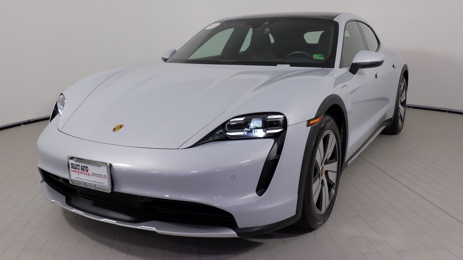 Used 2023 Porsche Taycan 4 Cross Turismo image 4