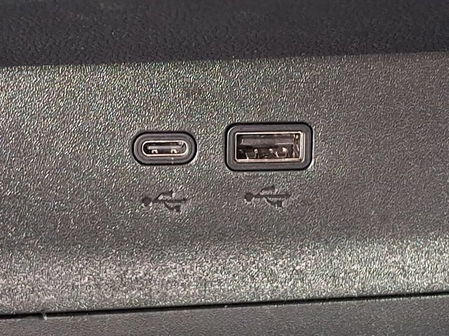 Used 2026 Chevrolet Equinox LT FWD image 25