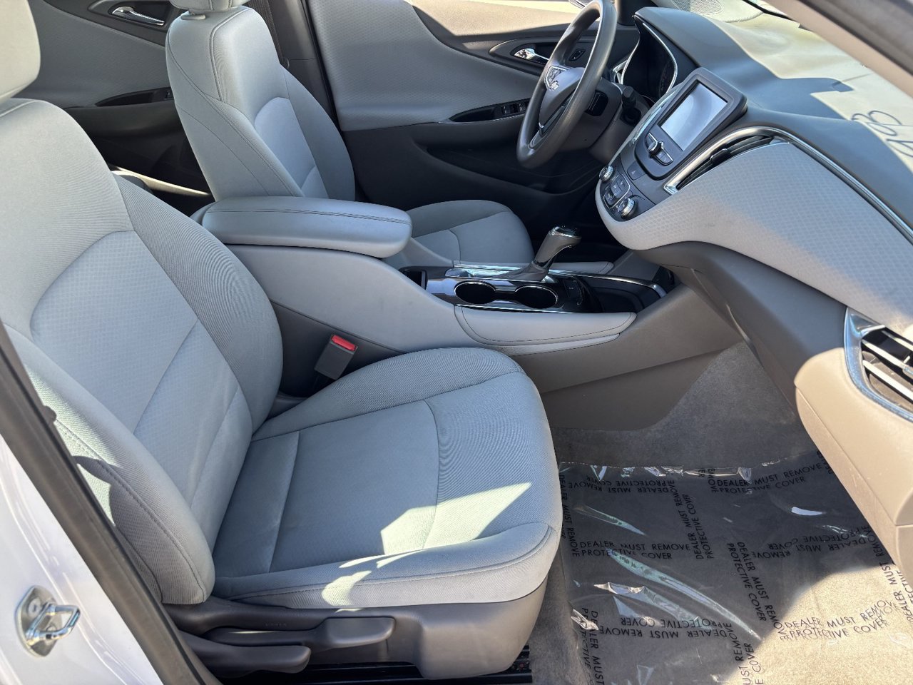 Used 2018 Chevrolet Malibu LT FWD image 9