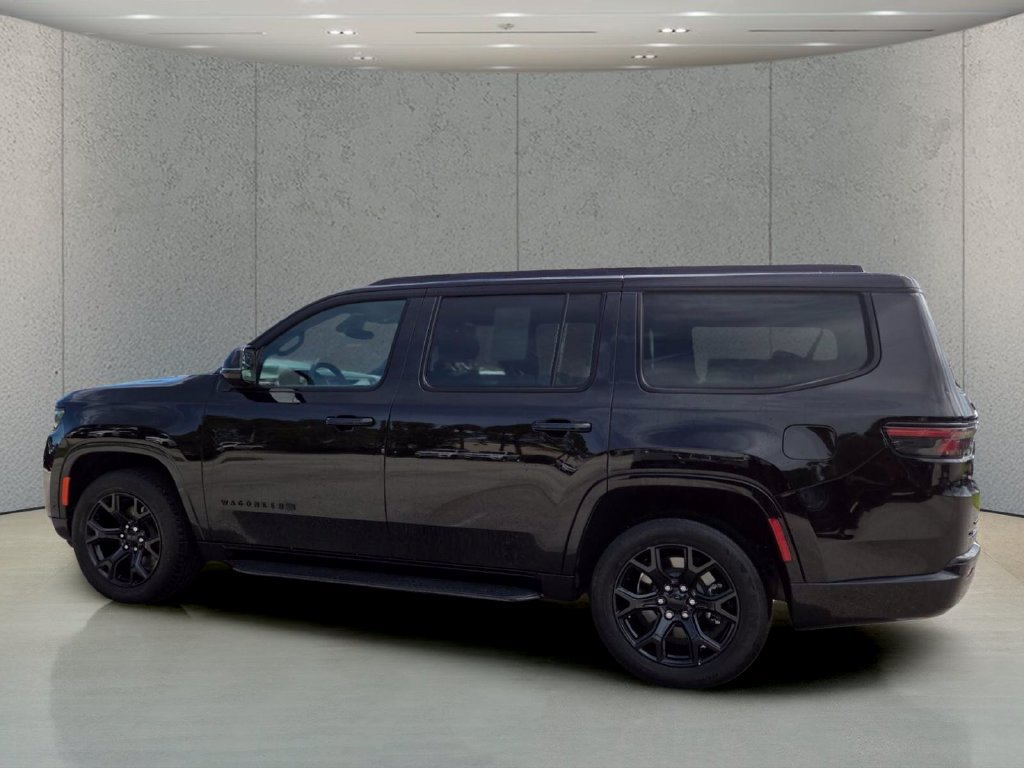 Used 2023 Jeep Wagoneer Series II AWD/4WD image 9
