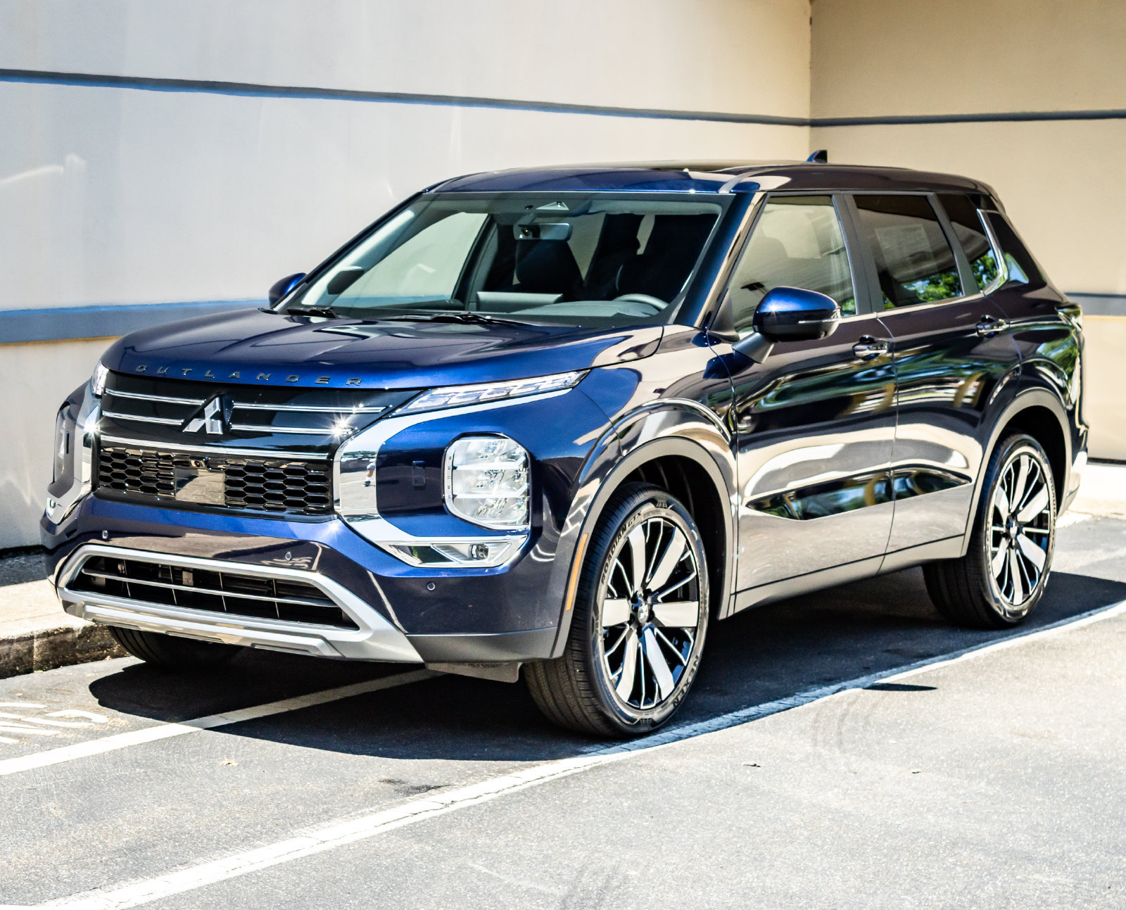 New 2026 Mitsubishi Outlander SE AWD/4WD image 1