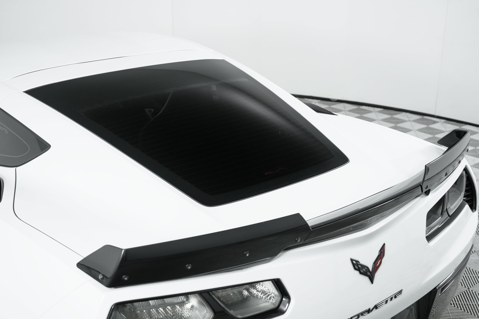 Used 2015 Chevrolet Corvette Z06 w/ 3LZ Preferred Equipment Group RWD image 57