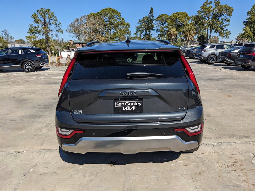 Certified 2023 Kia Niro SX Touring image 8