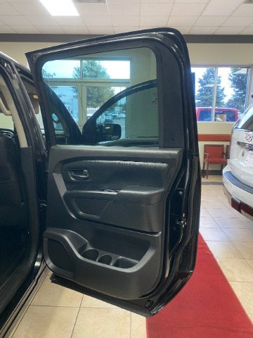 Used 2018 Nissan Titan S w/ S Utility Package RWD image 8