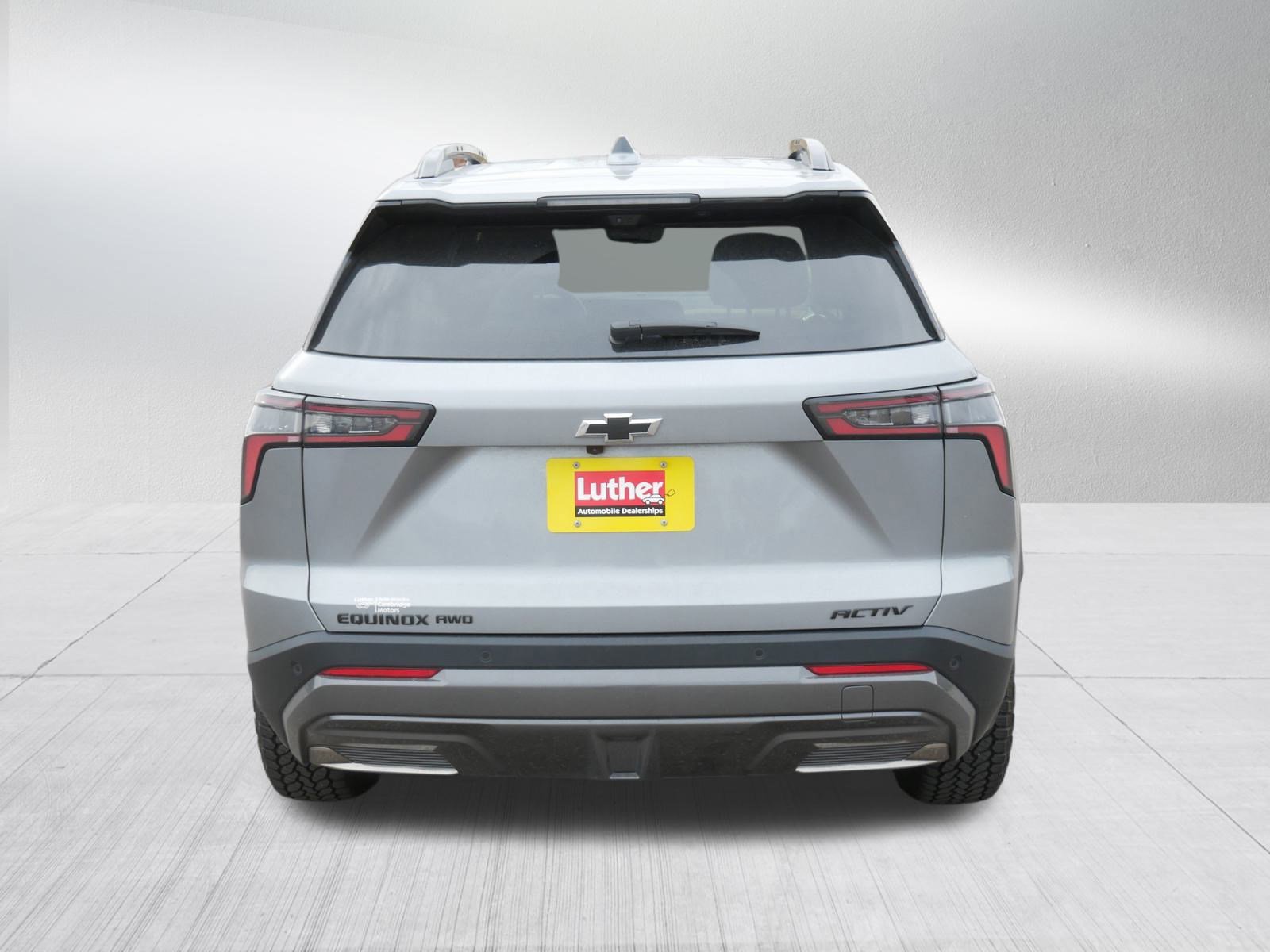 Used 2025 Chevrolet Equinox ACTIV w/ Safety and Technology Package image 6