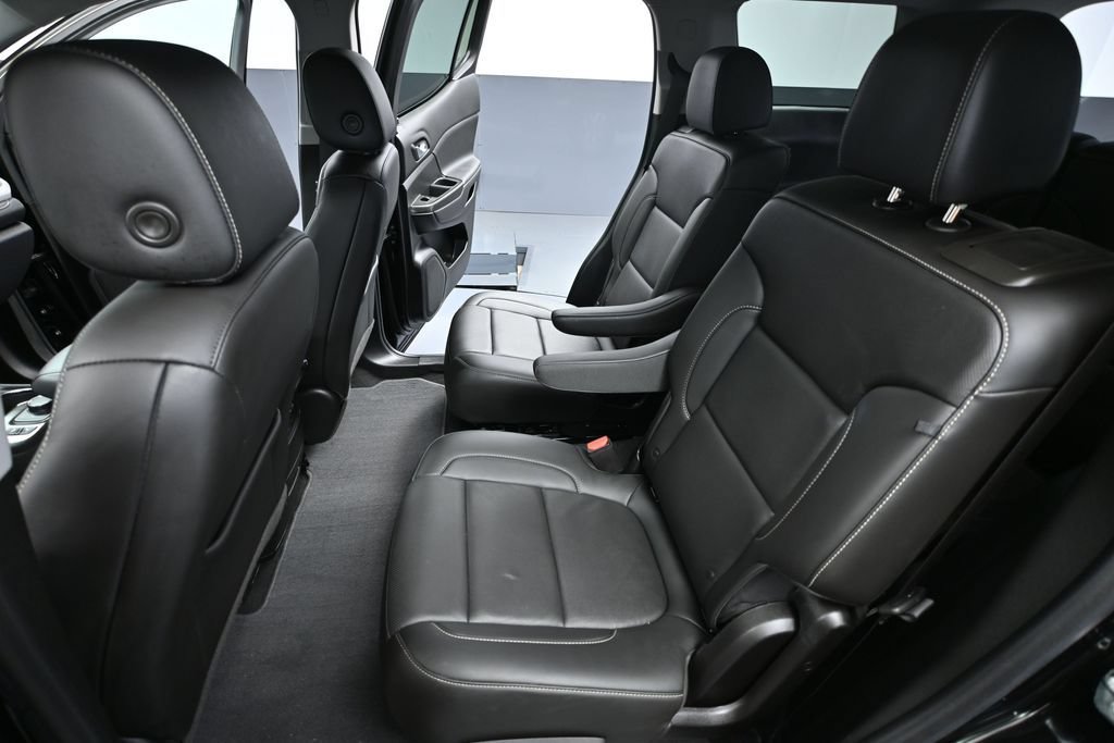 Used 2021 GMC Acadia SLT w/ Premium Package AWD/4WD image 40
