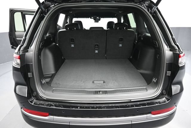New 2026 Jeep Grand Cherokee Limited AWD/4WD image 13