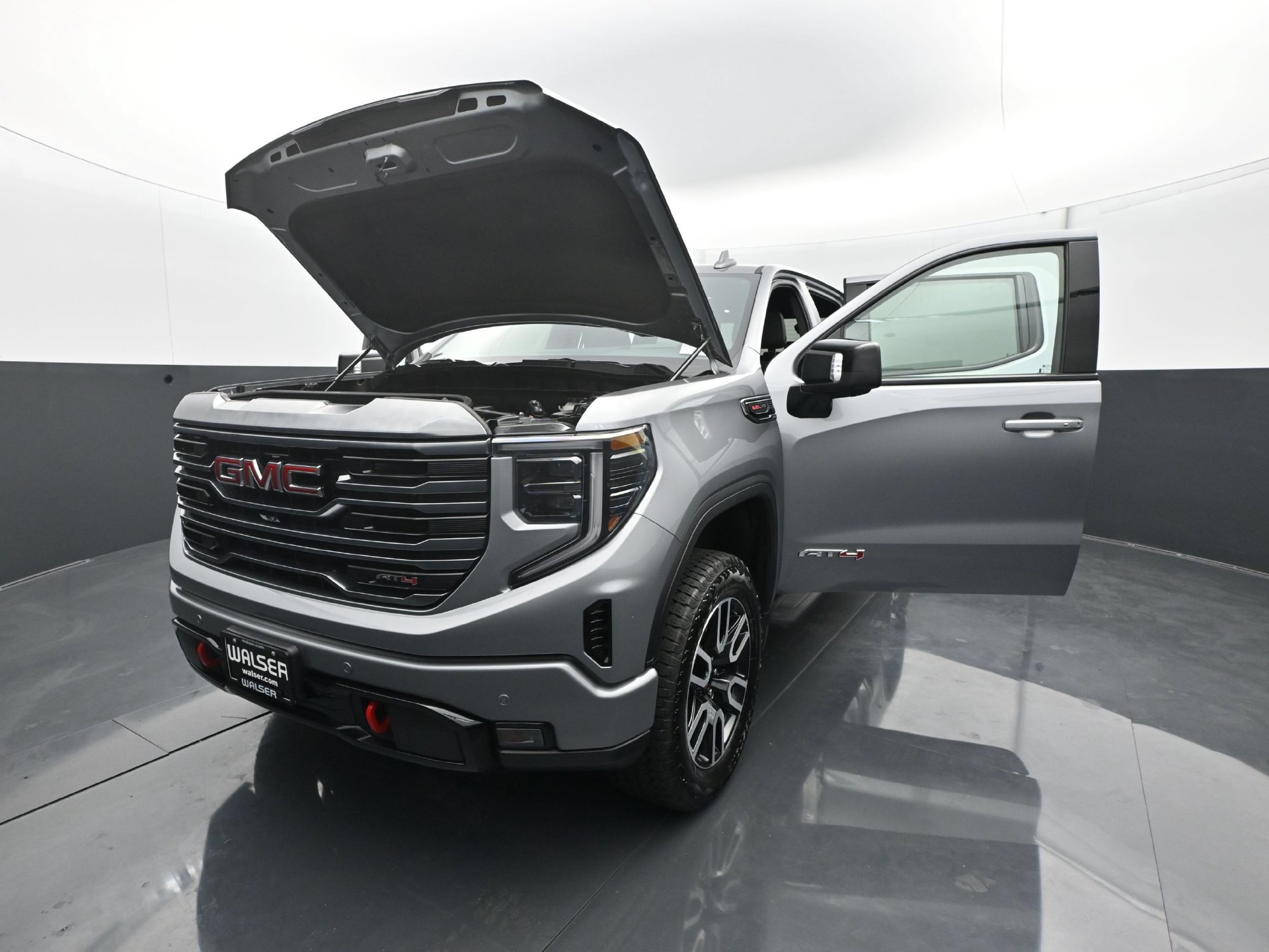 Used 2024 GMC Sierra 1500 AT4 w/ Technology Package AWD/4WD image 29