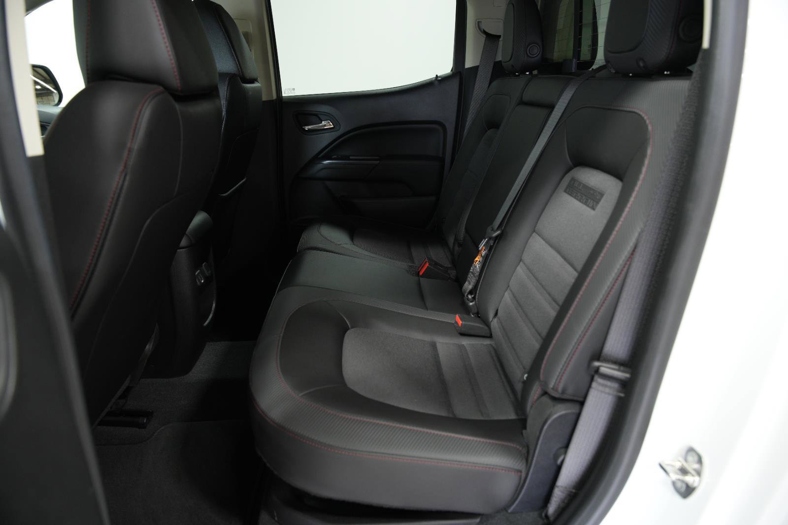 Used 2019 GMC Canyon All Terrain w/ Trailering Package AWD/4WD image 22