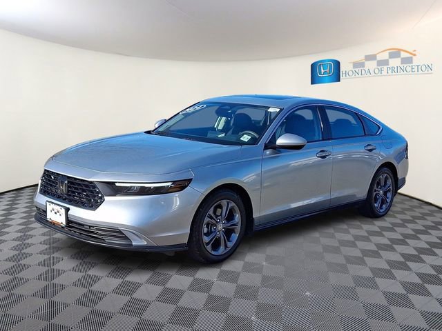 Certified 2024 Honda Accord EX image 3