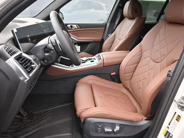 New 2026 BMW X5 xDrive50e image 23