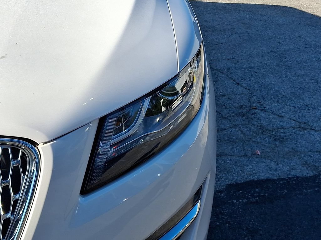 Used 2019 Lincoln MKC Select w/ Select Plus Package AWD/4WD image 9