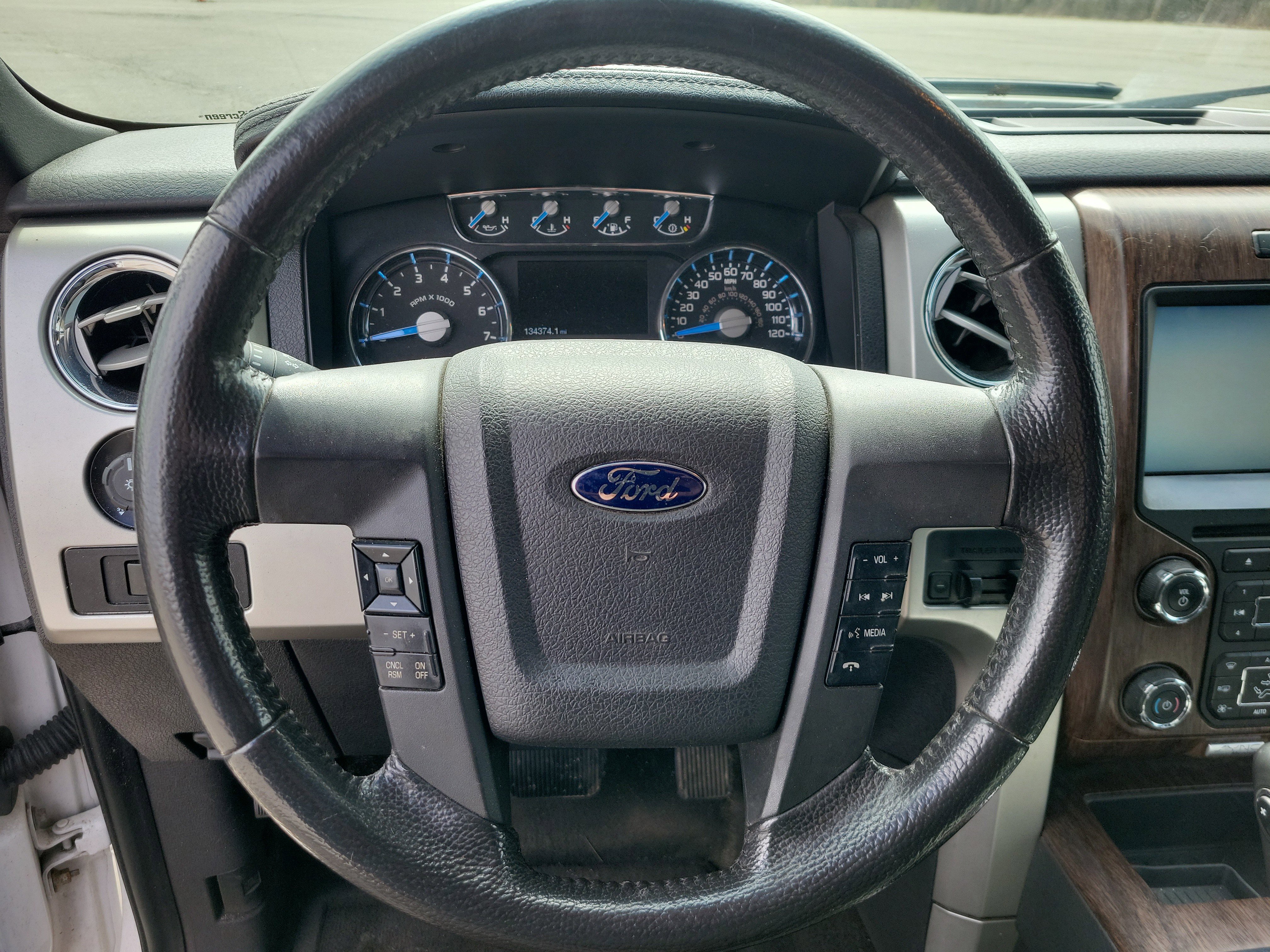 Used 2014 Ford F150 Lariat w/ Equipment Group 502A Luxury image 16