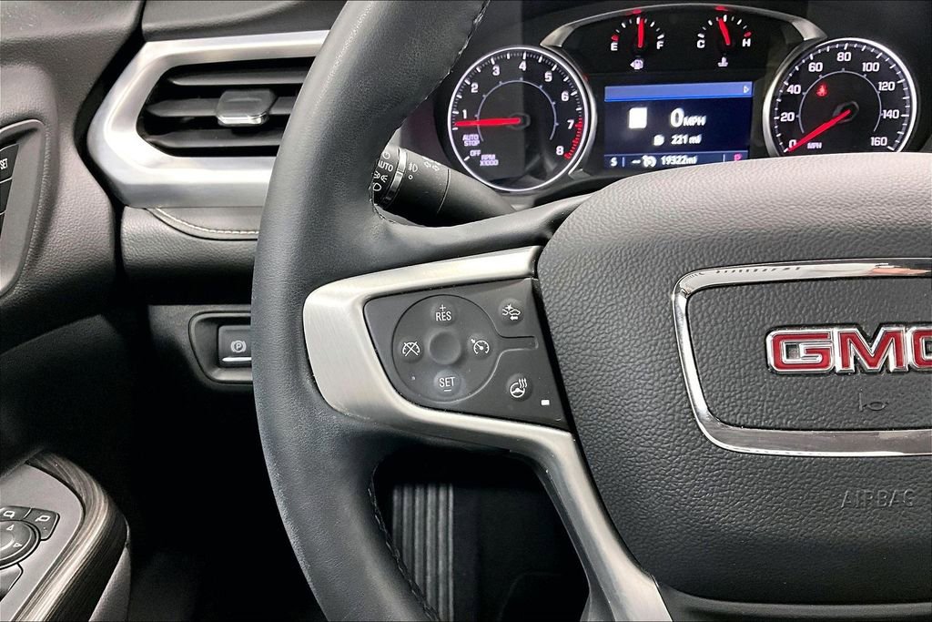 Used 2023 GMC Acadia SLT w/ Preferred Package FWD image 23