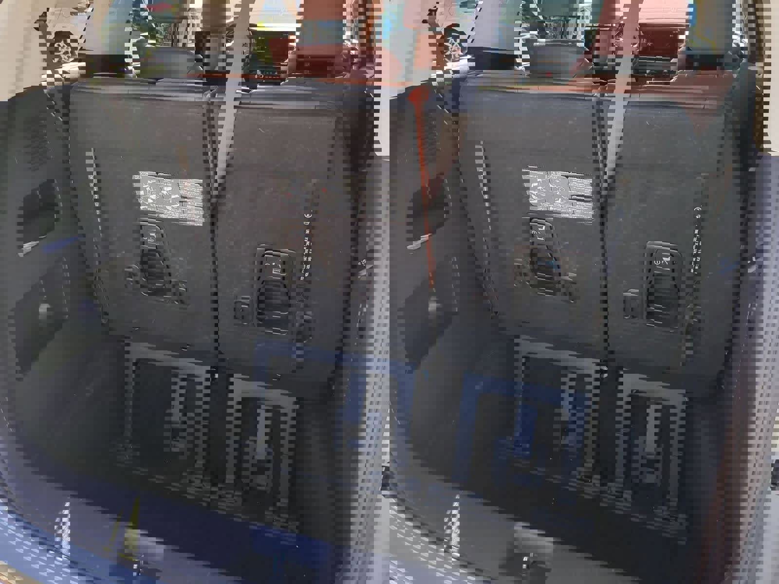 Used 2022 Kia Carnival SX image 32