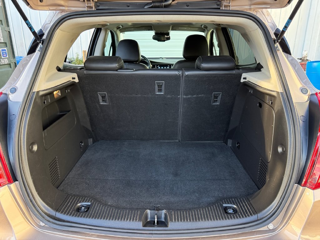 Used 2019 Buick Encore Essence w/ Experience Buick Package AWD/4WD image 25