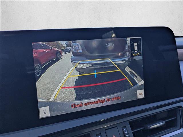 Used 2025 Lexus ES 300h w/ Premium Package image 10