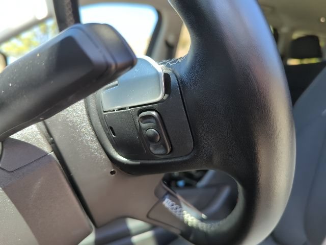 Used 2021 Jeep Grand Cherokee L Laredo w/ Luxury Tech Group I AWD/4WD image 15