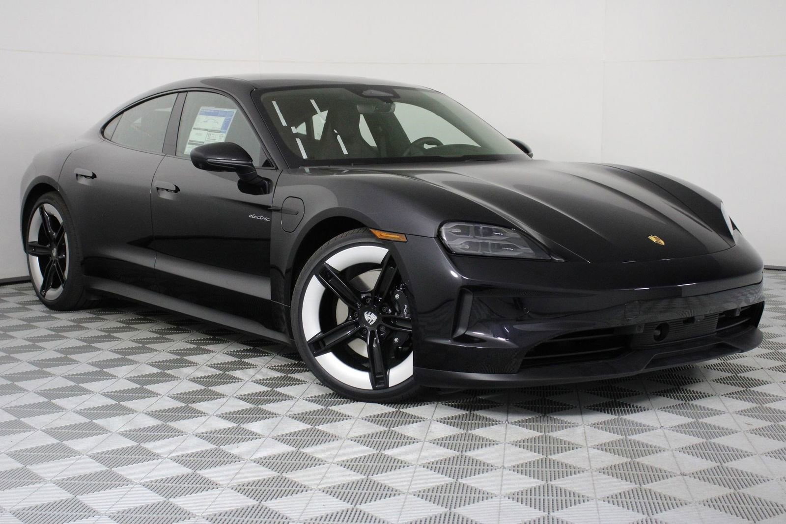 New 2026 Porsche Taycan 4S image 9