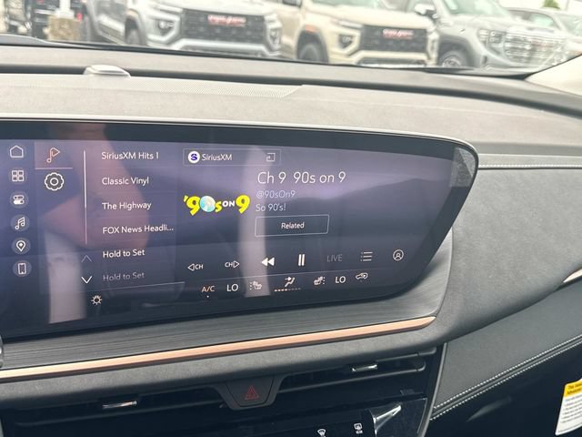 New 2026 Buick Envision Sport Touring AWD/4WD image 32