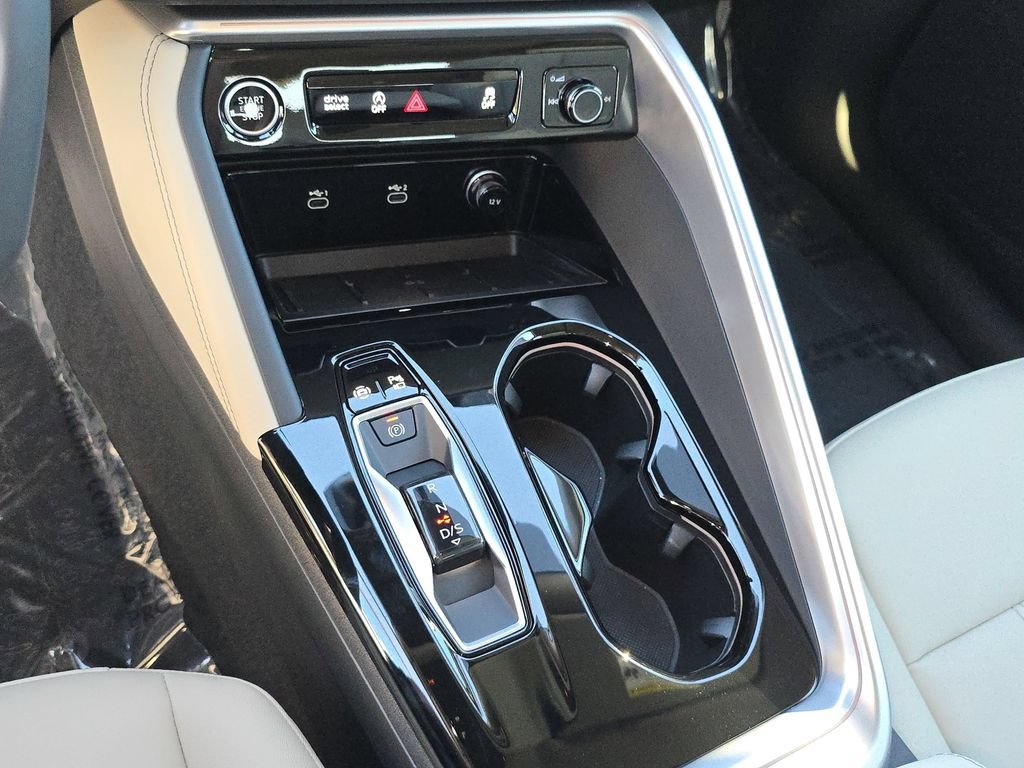 Certified 2025 Audi Q5 Premium w/ Convenience Package AWD/4WD image 31