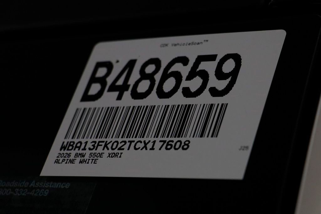 New 2026 BMW 550e xDrive w/ Premium Package image 25