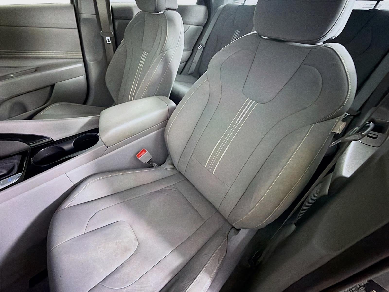 Certified 2022 Hyundai Elantra SEL w/ Convenience + Premium Package FWD image 9