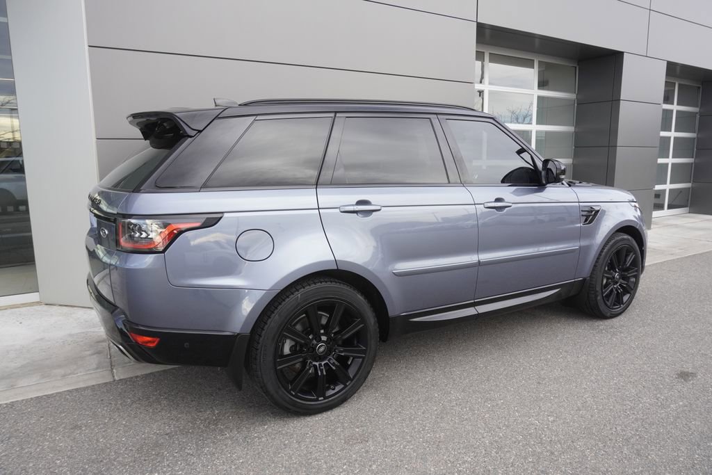Used 2020 Land Rover Range Rover Sport HSE image 4