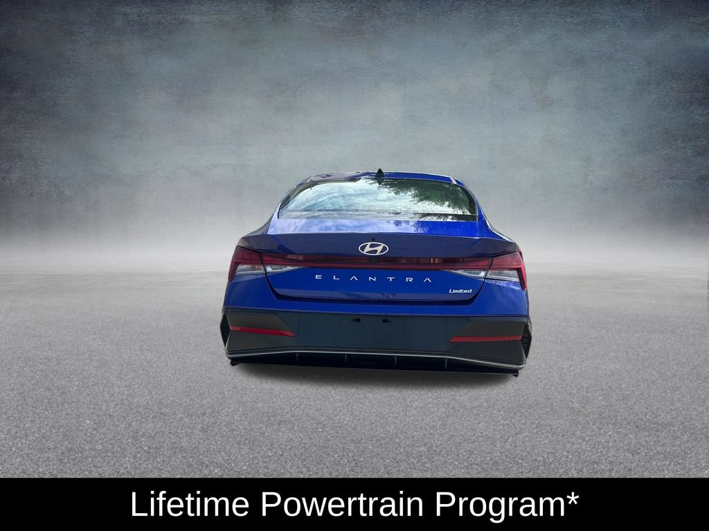 Used 2025 Hyundai Elantra Limited FWD image 4