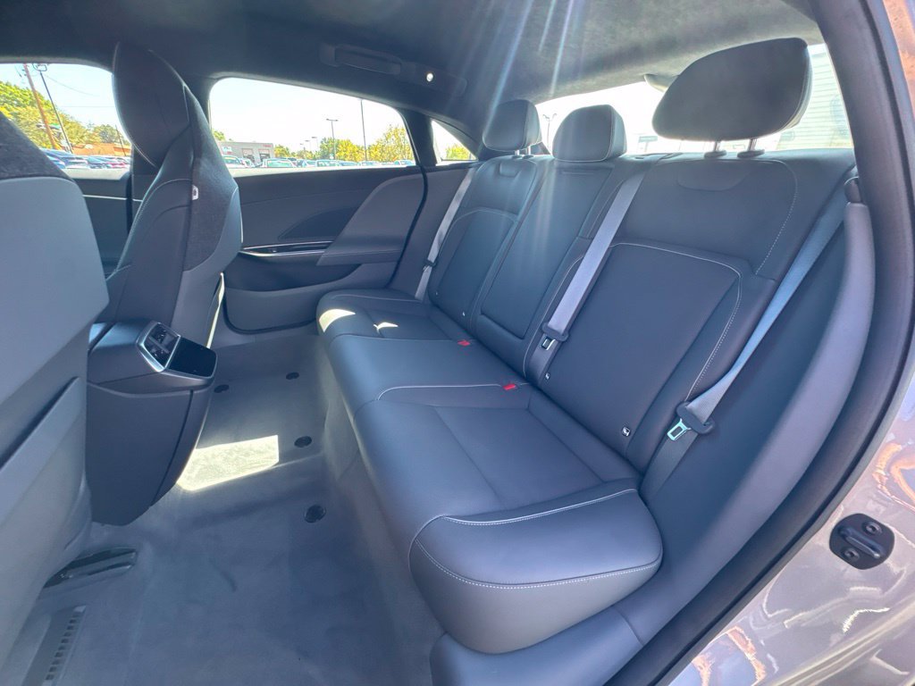 Used 2024 Lucid Air Touring AWD/4WD image 18