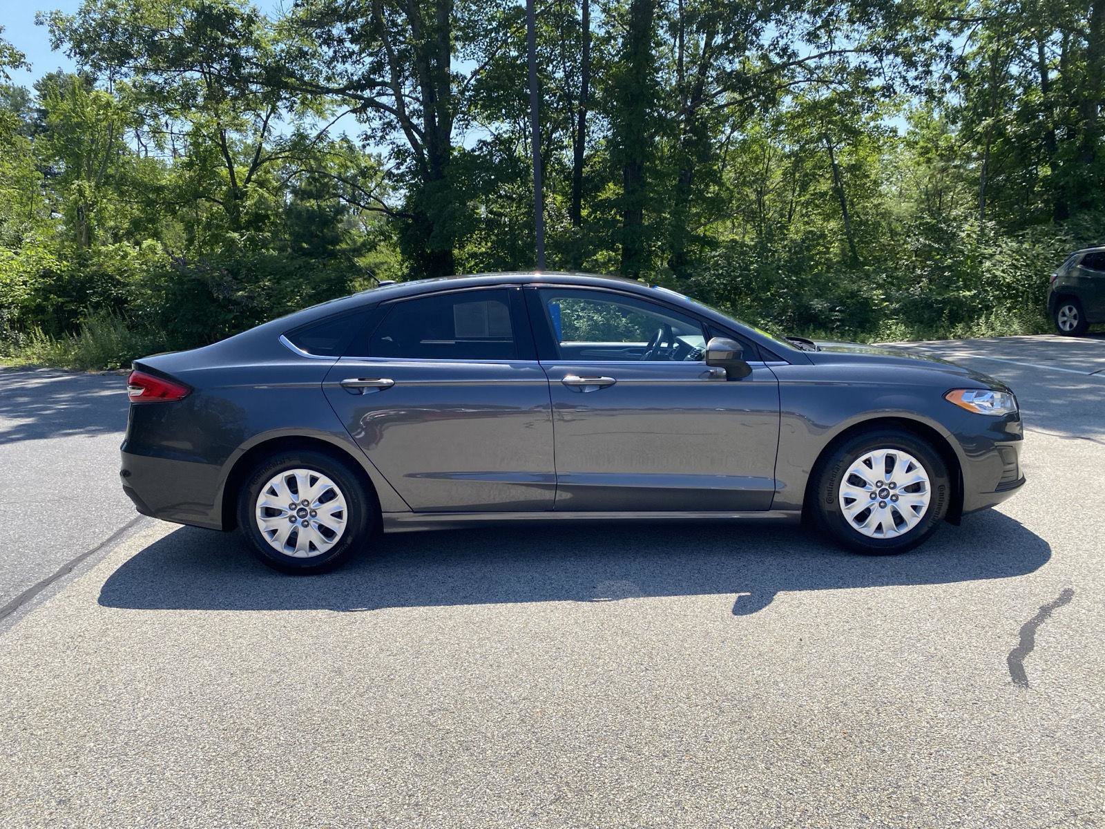 Used 2019 Ford Fusion S image 8