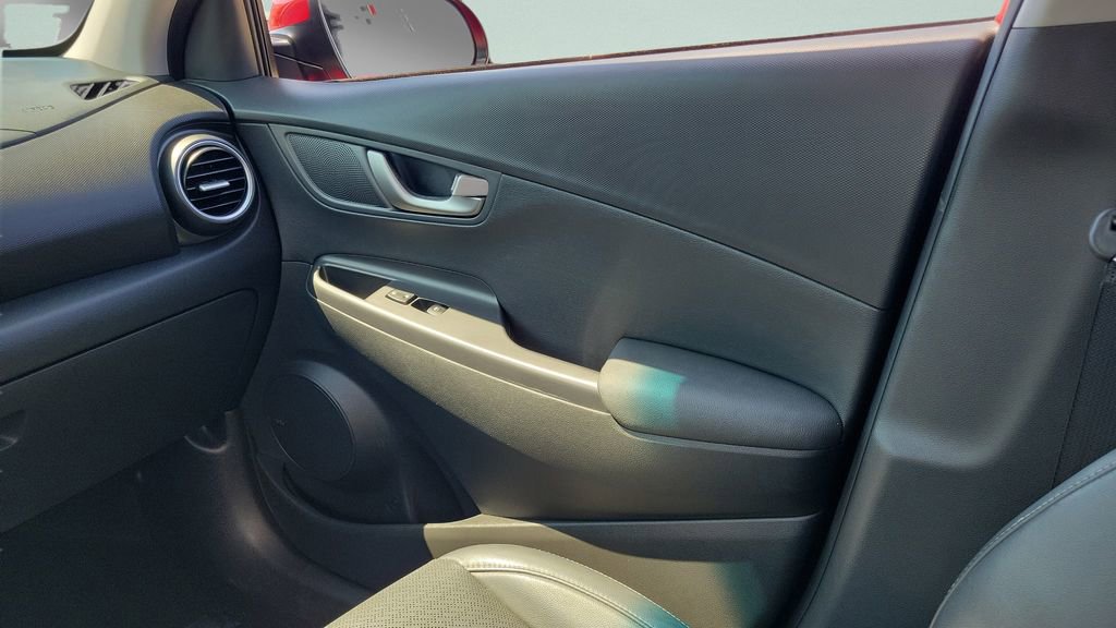 Used 2019 Hyundai Kona Ultimate image 16