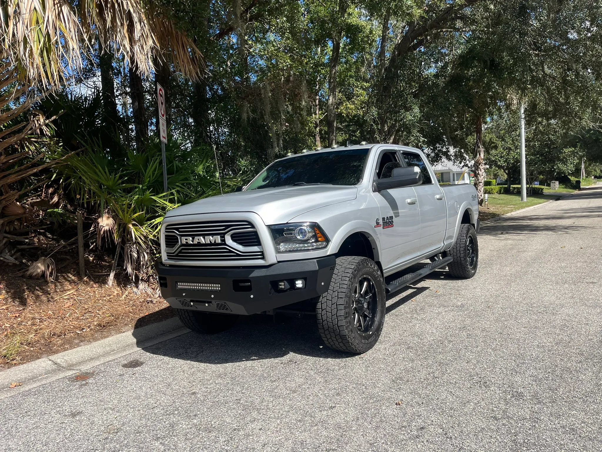 Used 2018 RAM 2500 Big Horn w/ Sport Appearance Group AWD/4WD image 9