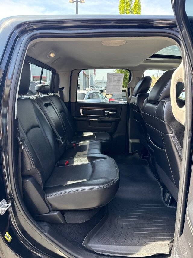Used 2013 RAM 1500 Laramie w/ Convenience Group AWD/4WD image 14