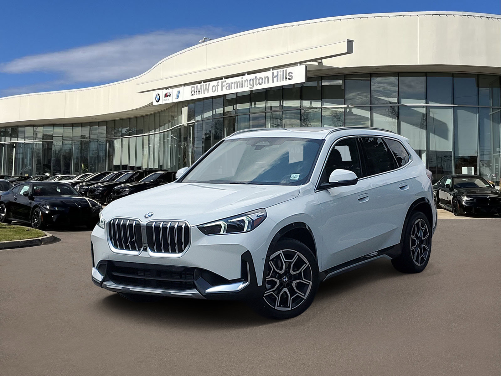 New 2026 BMW X1 xDrive28i w/ Technology Package AWD/4WD image 1