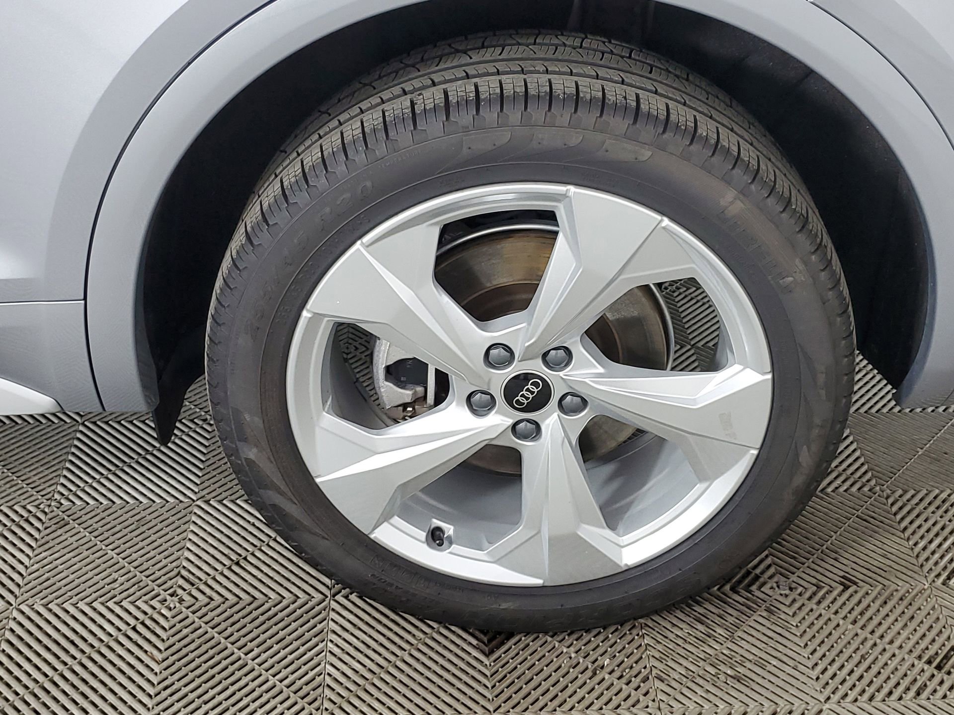 Certified 2024 Audi Q5 2.0T Premium Plus image 18