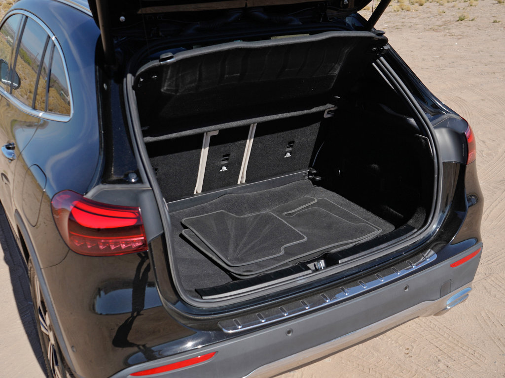 Used 2025 Mercedes-Benz GLA 250 image 12