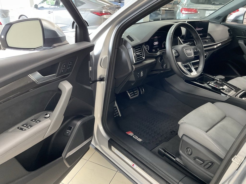 Used 2022 Audi SQ5 Premium Plus w/ Premium Plus Package image 10
