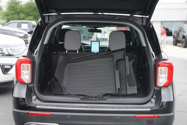 Certified 2023 Ford Explorer Limited w/ Limited Technology Package RWD image 34